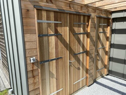 Détail porte pool house guérande 44 OCEAM tous corps d'état